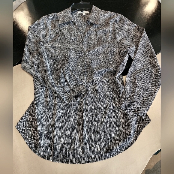 Worn Once-Luxurious Black & Cream Blouse!!💋❣️ - Picture 10 of 10